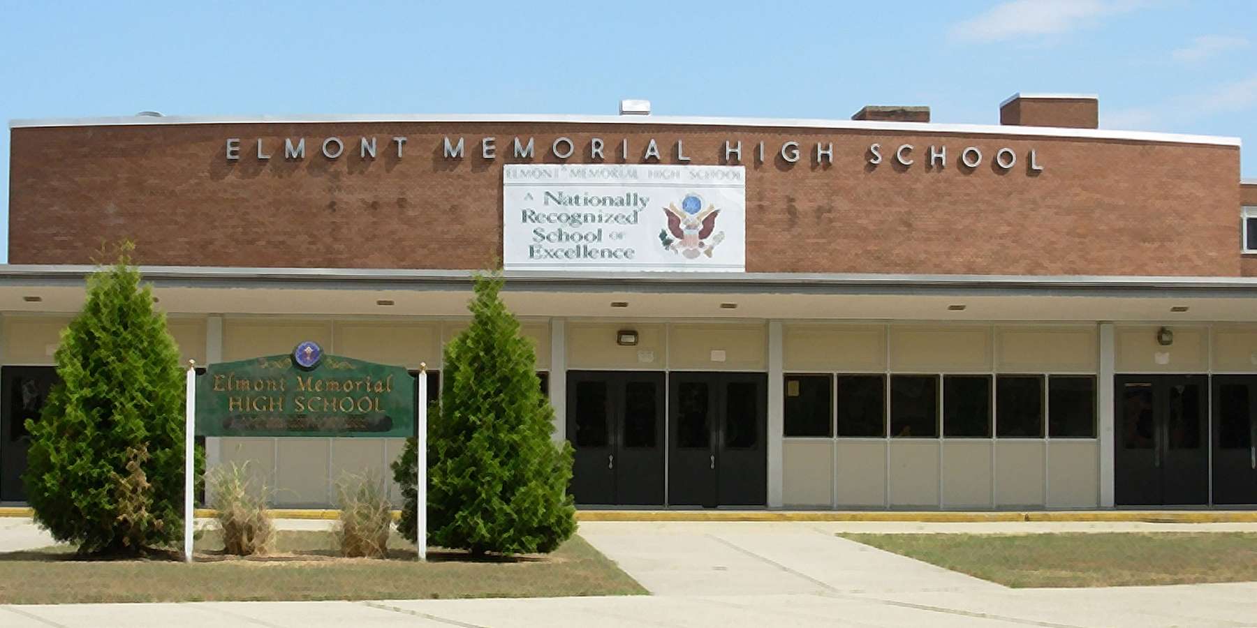Photo of Elmont Memorial High School in Elmont, New York Photo of Elmont Memorial High School in Elmont, New York