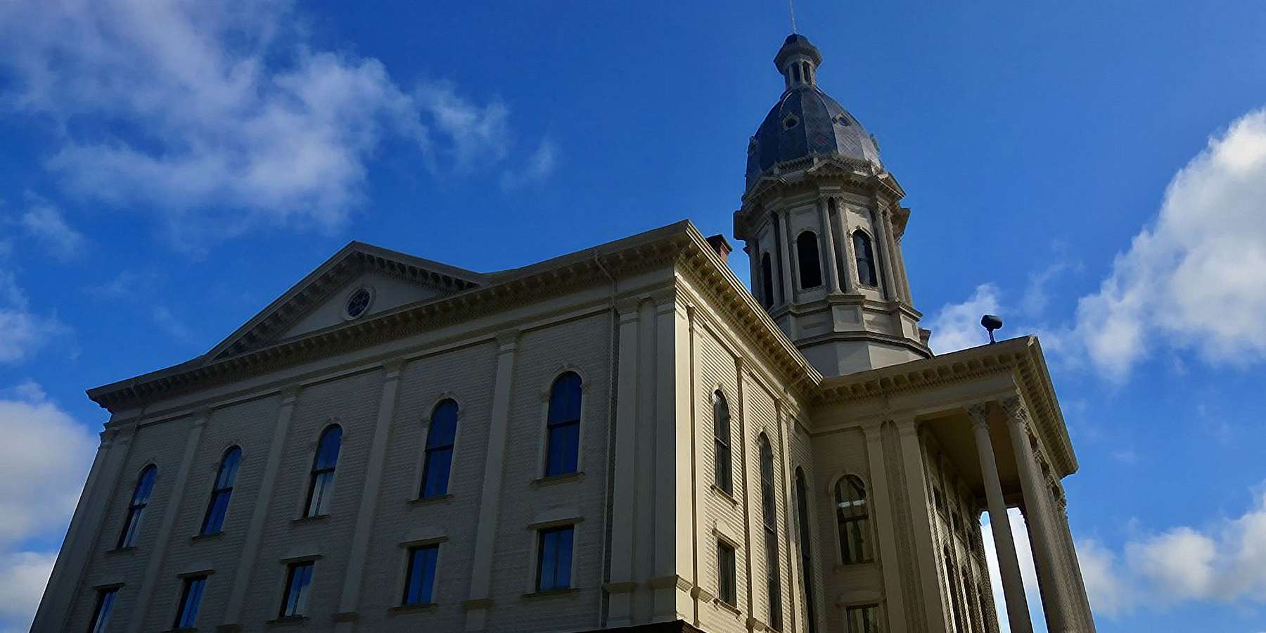 Photo of Town Hall in Middleboro, Massachusetts Photo of Town Hall in Middleboro, Massachusetts