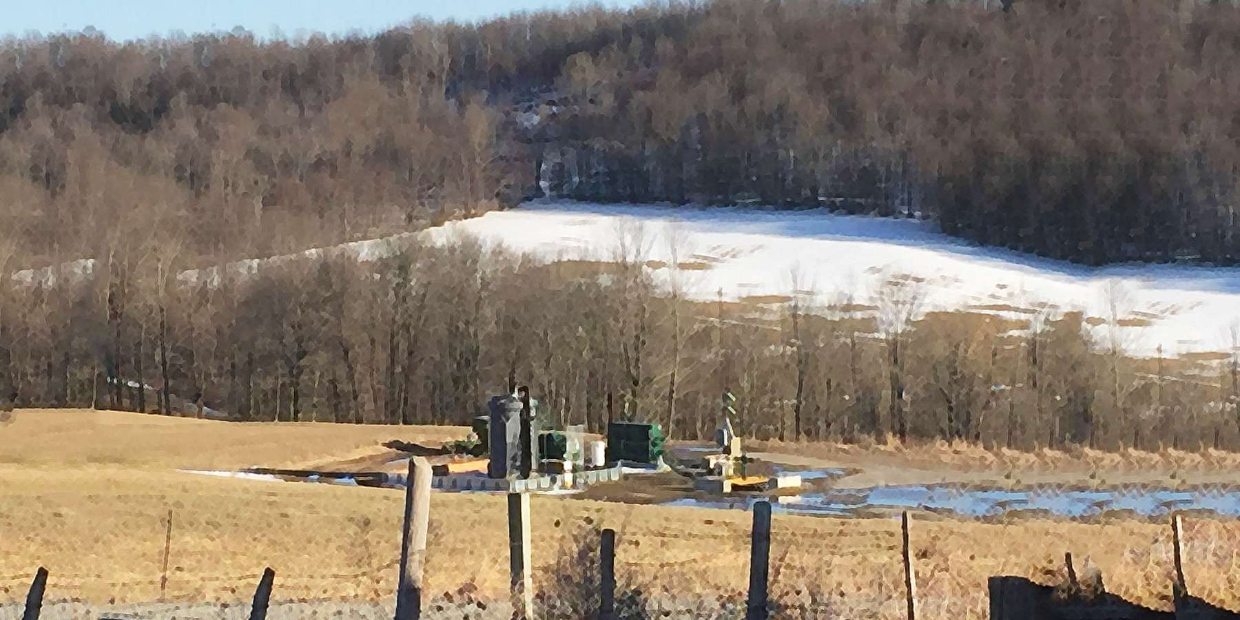 Photo of a fracking well in Springville, Pennsylvania Photo of a fracking well in Springville, Pennsylvania