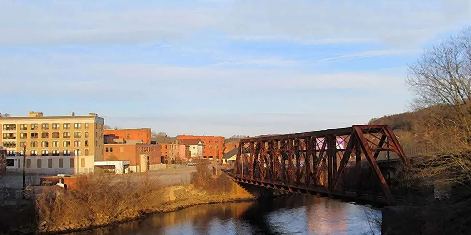 Photo of the Shetucket River Railroad Bridge in Norwich, Connecticut Photo of the Shetucket River Railroad Bridge in Norwich, Connecticut