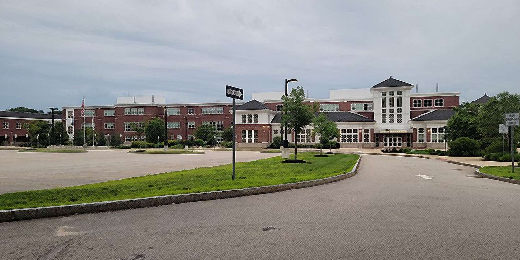 Photo of Franklin High School in Franklin, Massachusetts Photo of Franklin High School in Franklin, Massachusetts