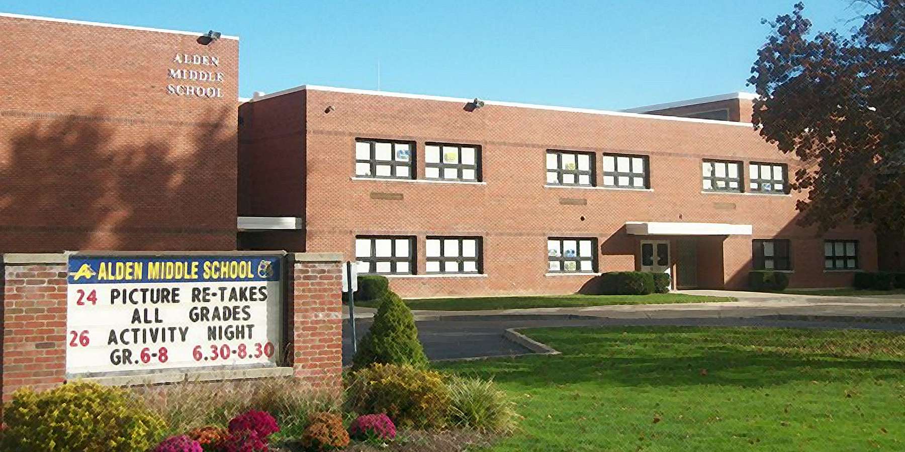 Photo of Alden Middle School in Alden, New York Photo of Alden Middle School in Alden, New York