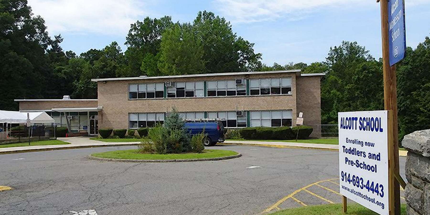 Photo of Alcott School in Dobbs Ferry, New York Photo of Alcott School in Dobbs Ferry, New York