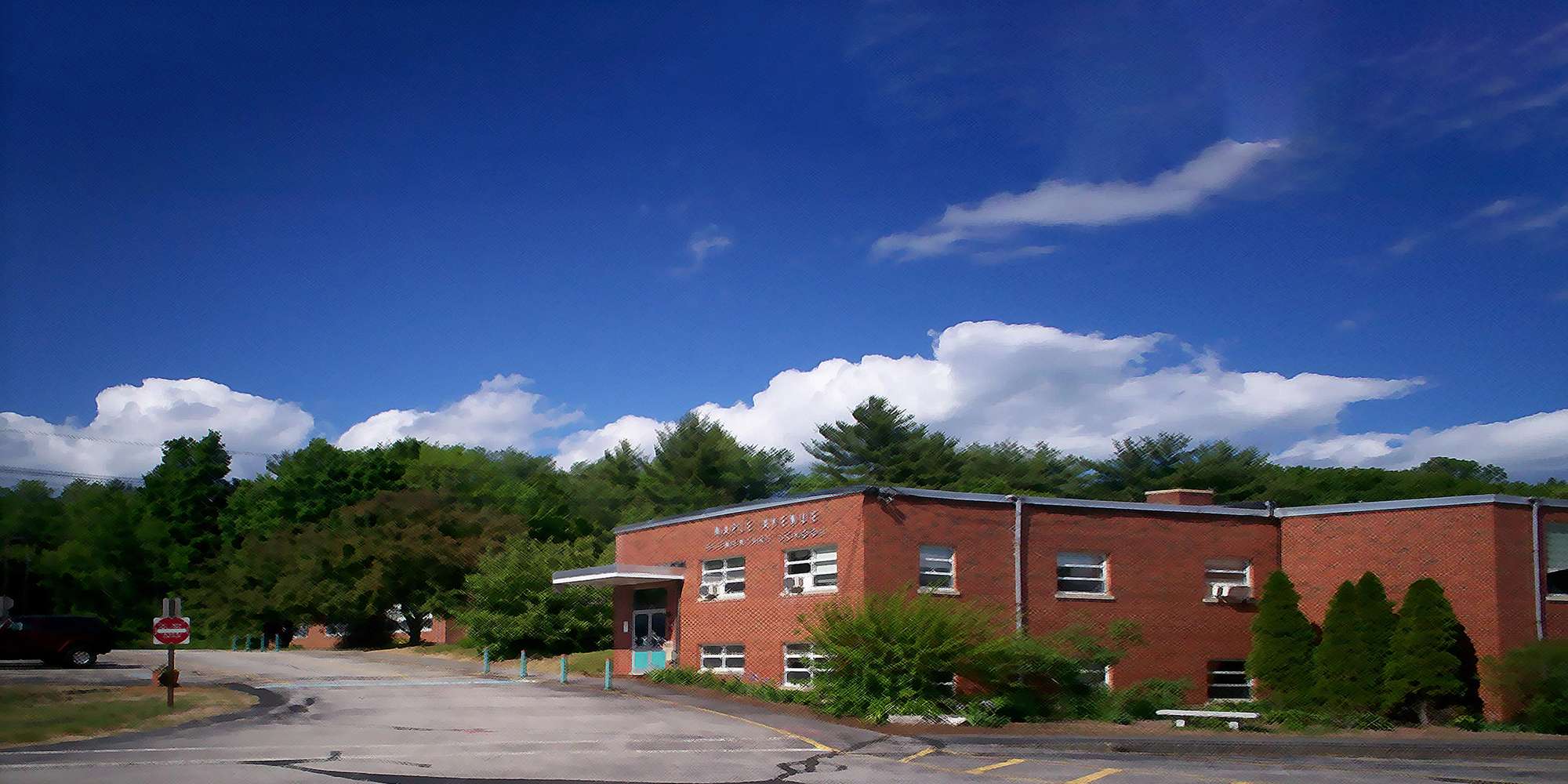 Photo of Maple Avenue Elementary School in Goffstown, New Hampshire