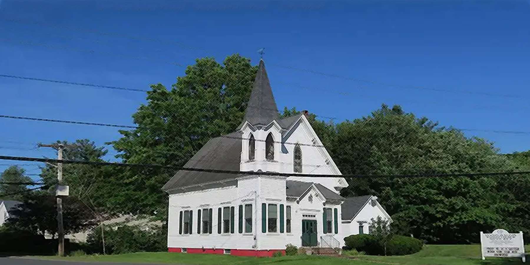 Photo of the Baptist Church in Newton, New Hampshire Photo of the Baptist Church in Newton, New Hampshire