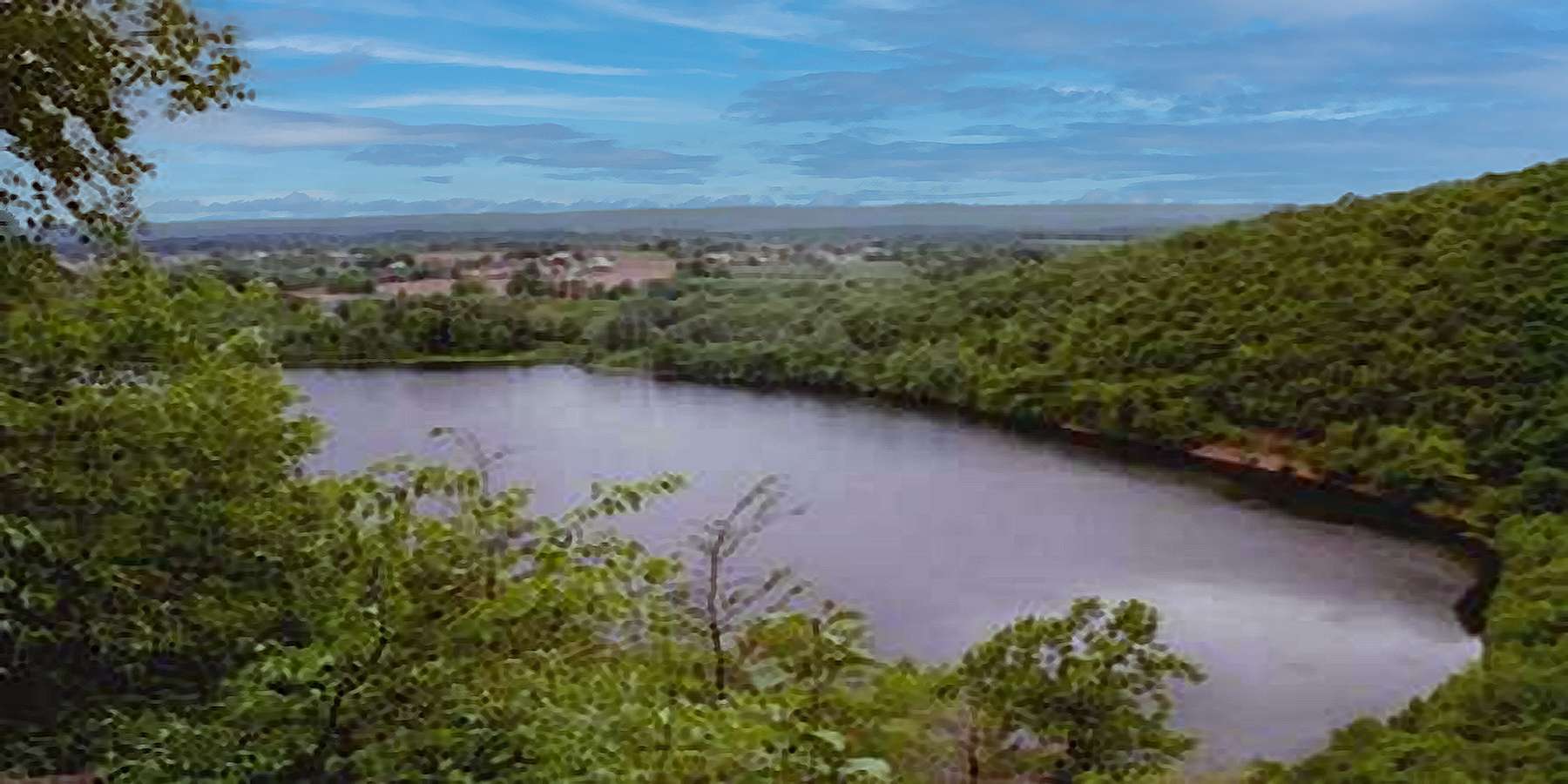 Photo of a view from Pistapaug Mountain in Durham, Connecticut Photo of a view from Pistapaug Mountain in Durham, Connecticut