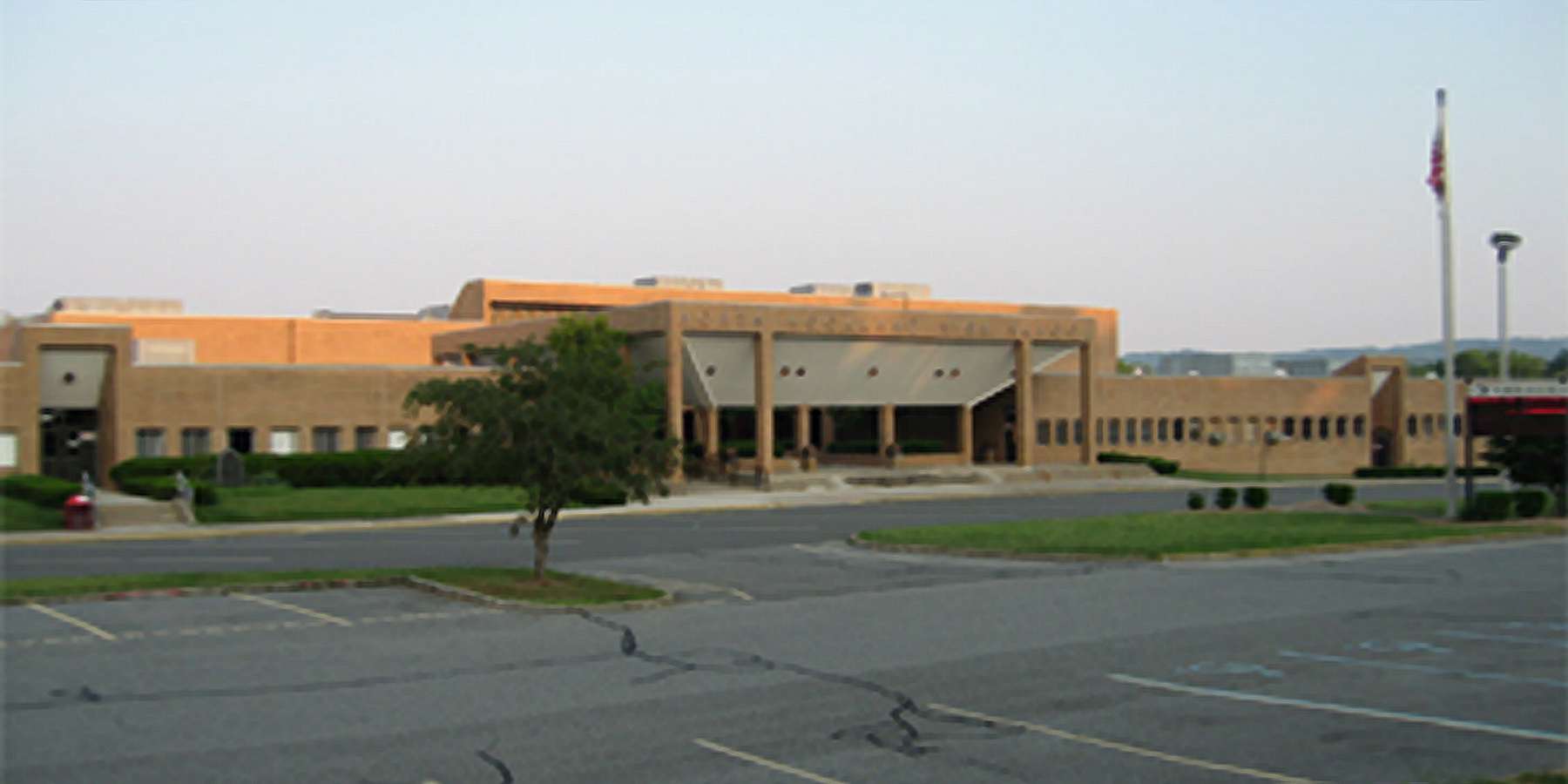 Photo of a High School in Garnerville, NY Photo of a High School in Garnerville, NY