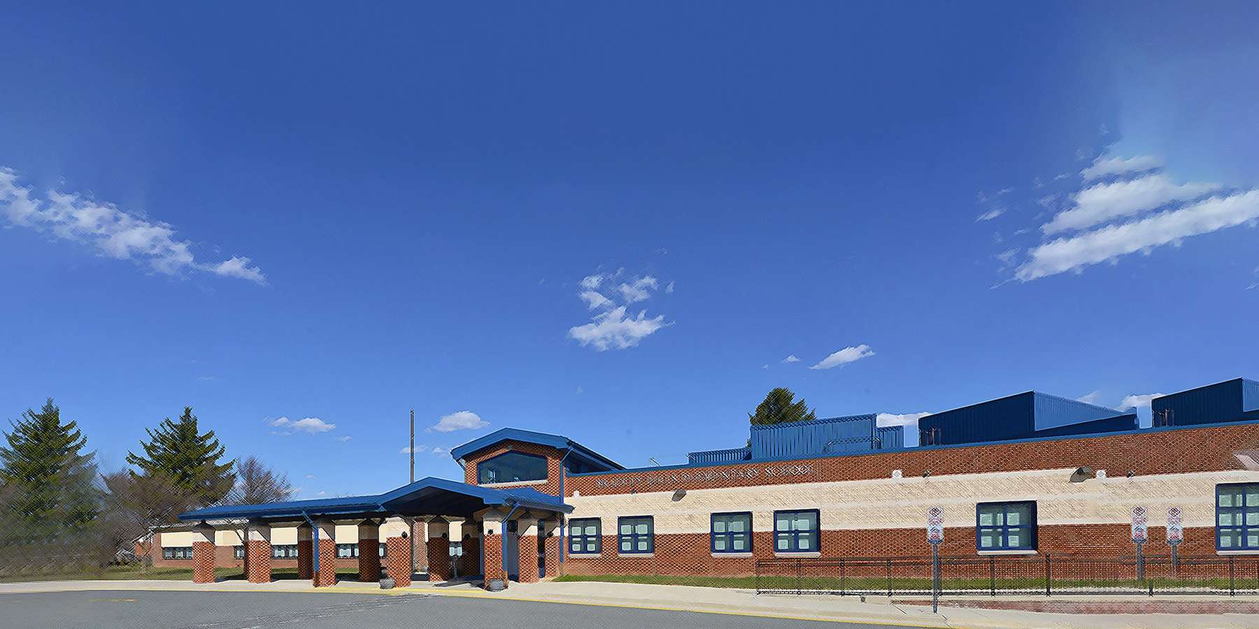 Photo of Bradley Hills Elementary School in Hartsdale, New York Photo of Bradley Hills Elementary School in Hartsdale, New York