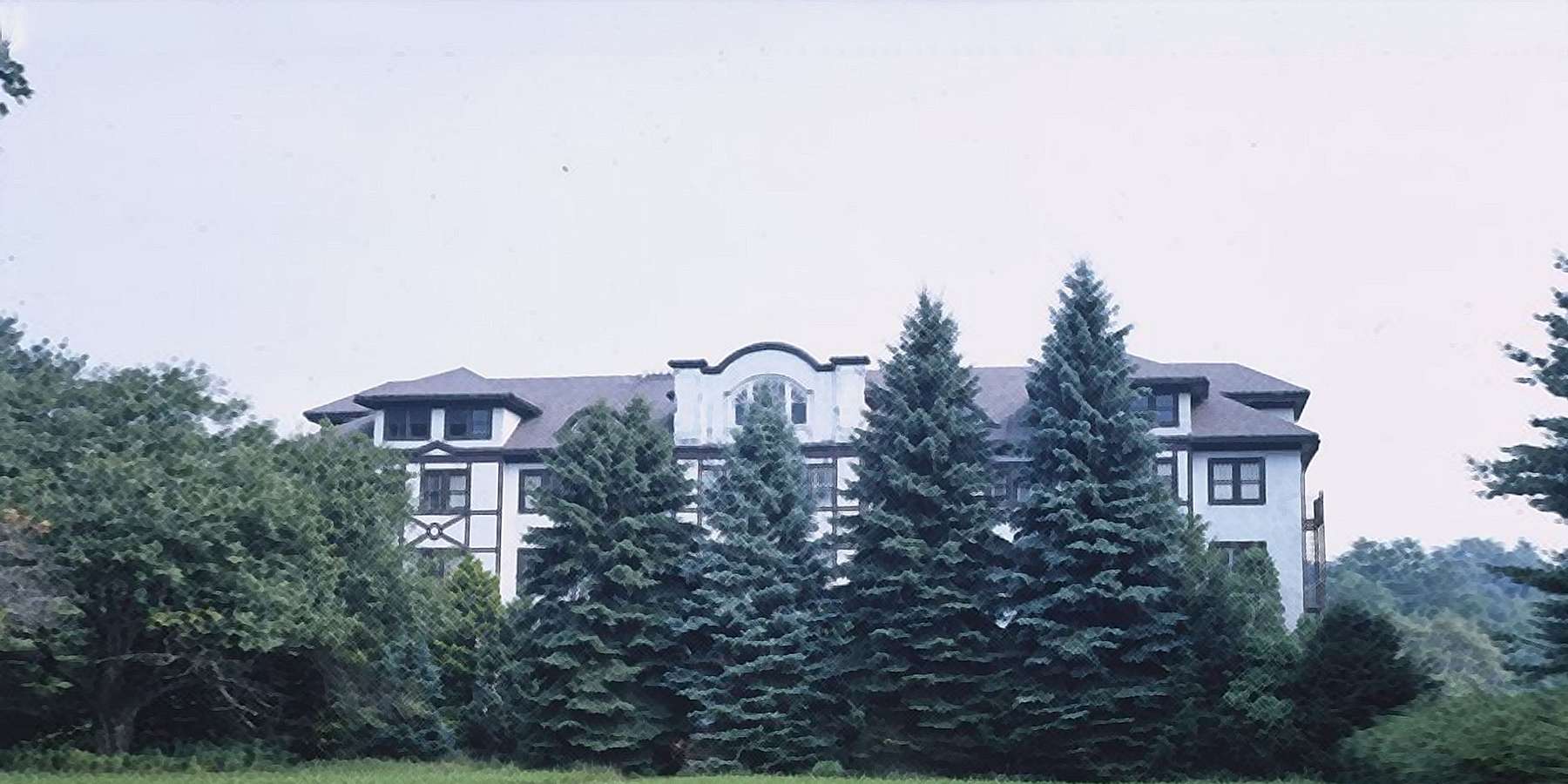 Photo of the Lorraine Hotel in Lake Huntington, New York Photo of the Lorraine Hotel in Lake Huntington, New York