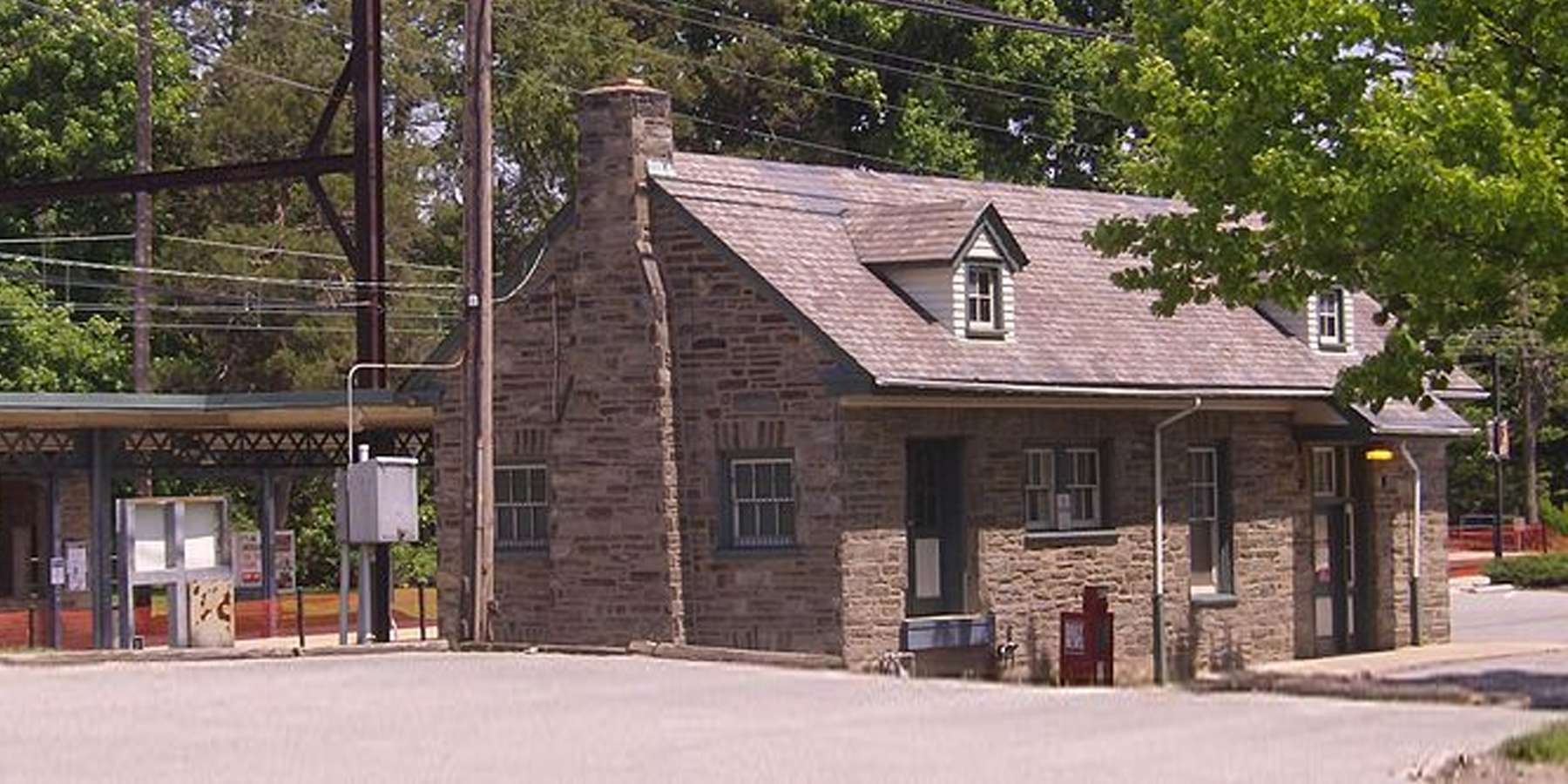 Photo of the Station in Oreland, PA Photo of the Station in Oreland, PA