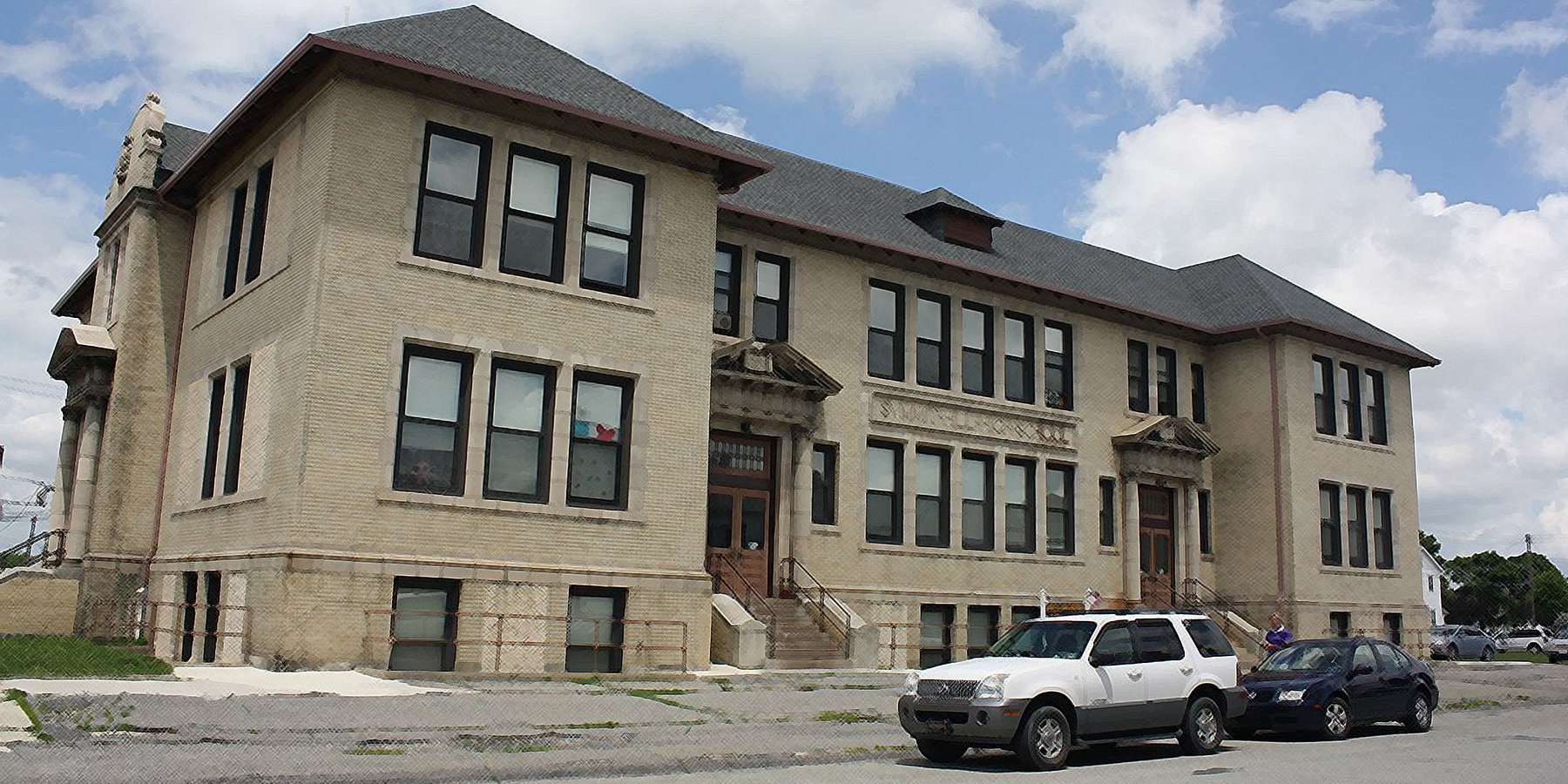 Photo of Summit Hill High School Photo of Summit Hill High School