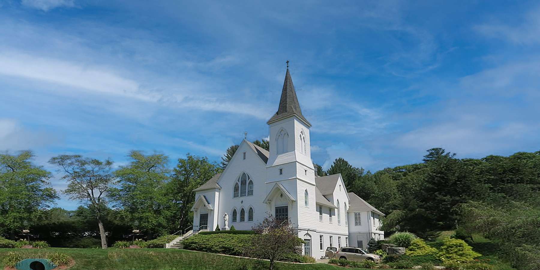 Photo of St. Ann's Church in North Oxford, Massachusetts� Photo of St. Ann's Church in North Oxford, Massachusetts�