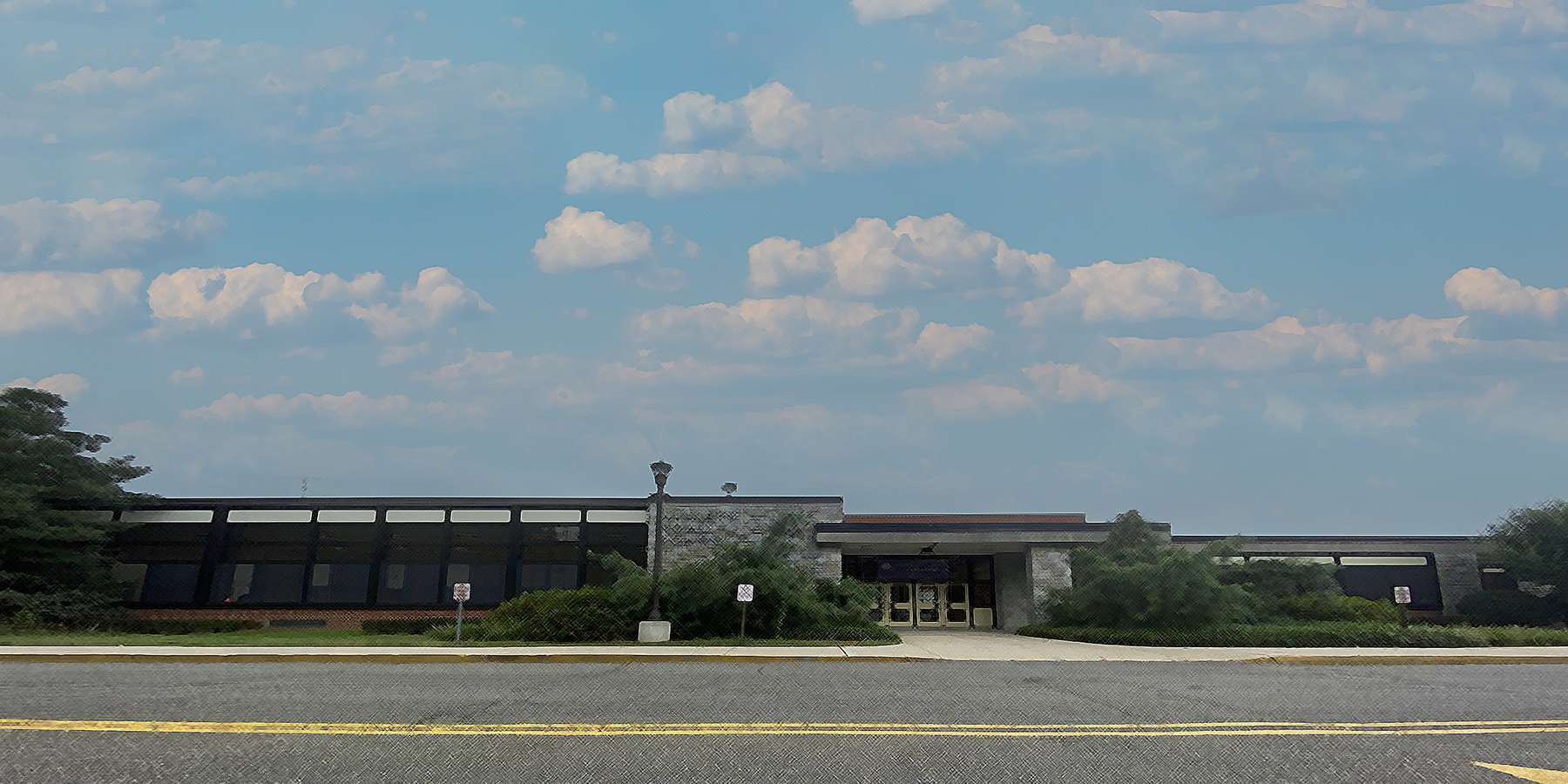 Photo of an Elementary School in Williston Park, New York Photo of an Elementary School in Williston Park, New York