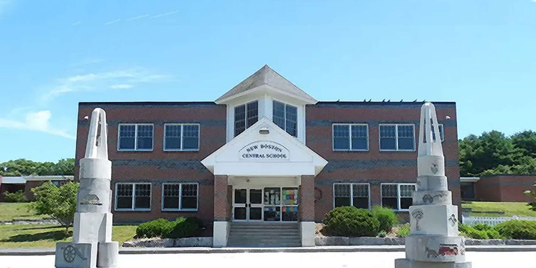Photo of Central School in New Boston, New Hampshire Photo of Central School in New Boston, New Hampshire