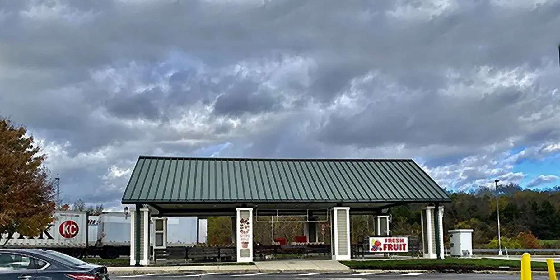 A Photo of the Farmers Market in New Stanton, Pennsylvania A Photo of the Farmers Market in New Stanton, Pennsylvania