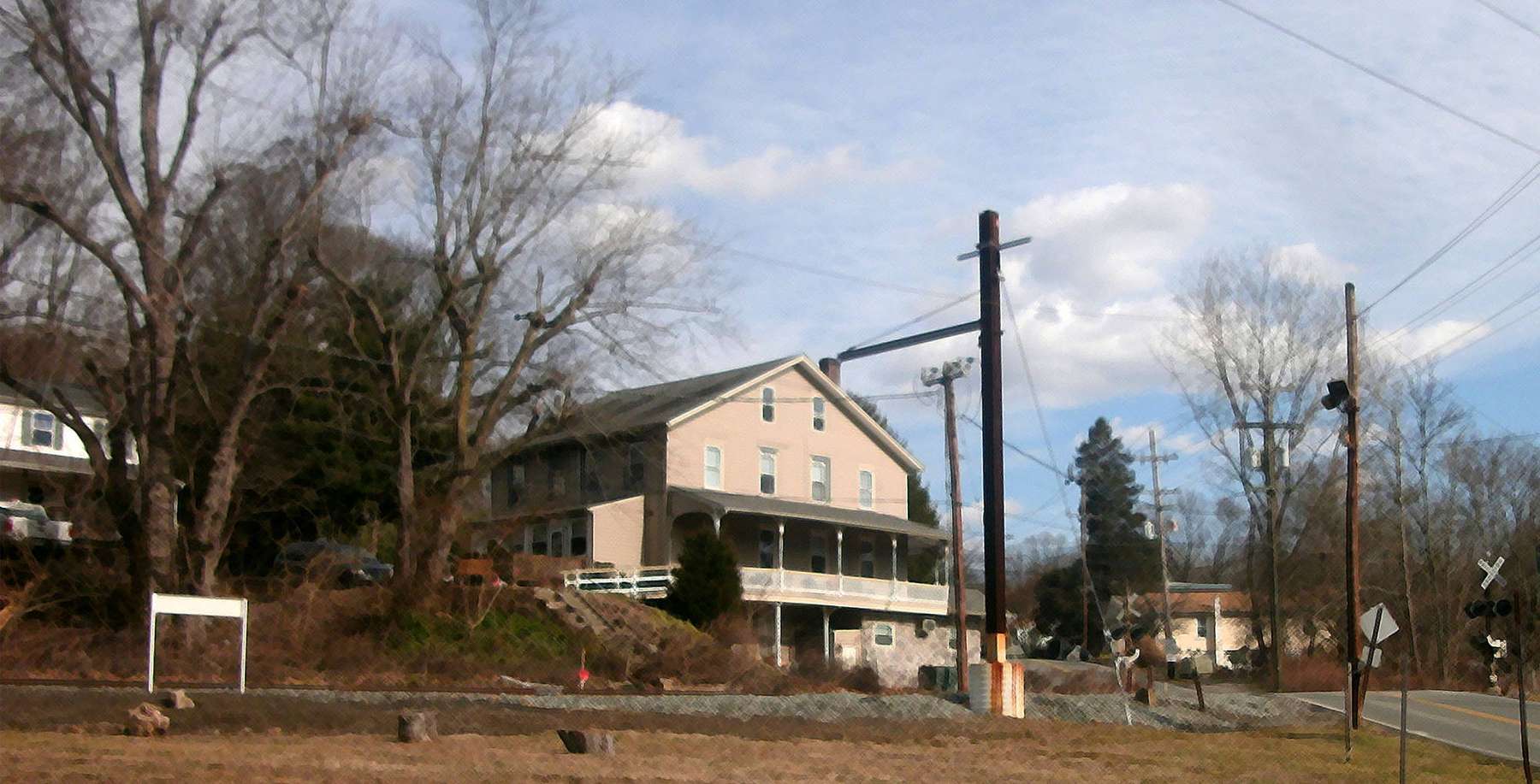 Photo of a house along a railroad in Lenni, Pennsylvania Photo of a house along a railroad in Lenni, Pennsylvania
