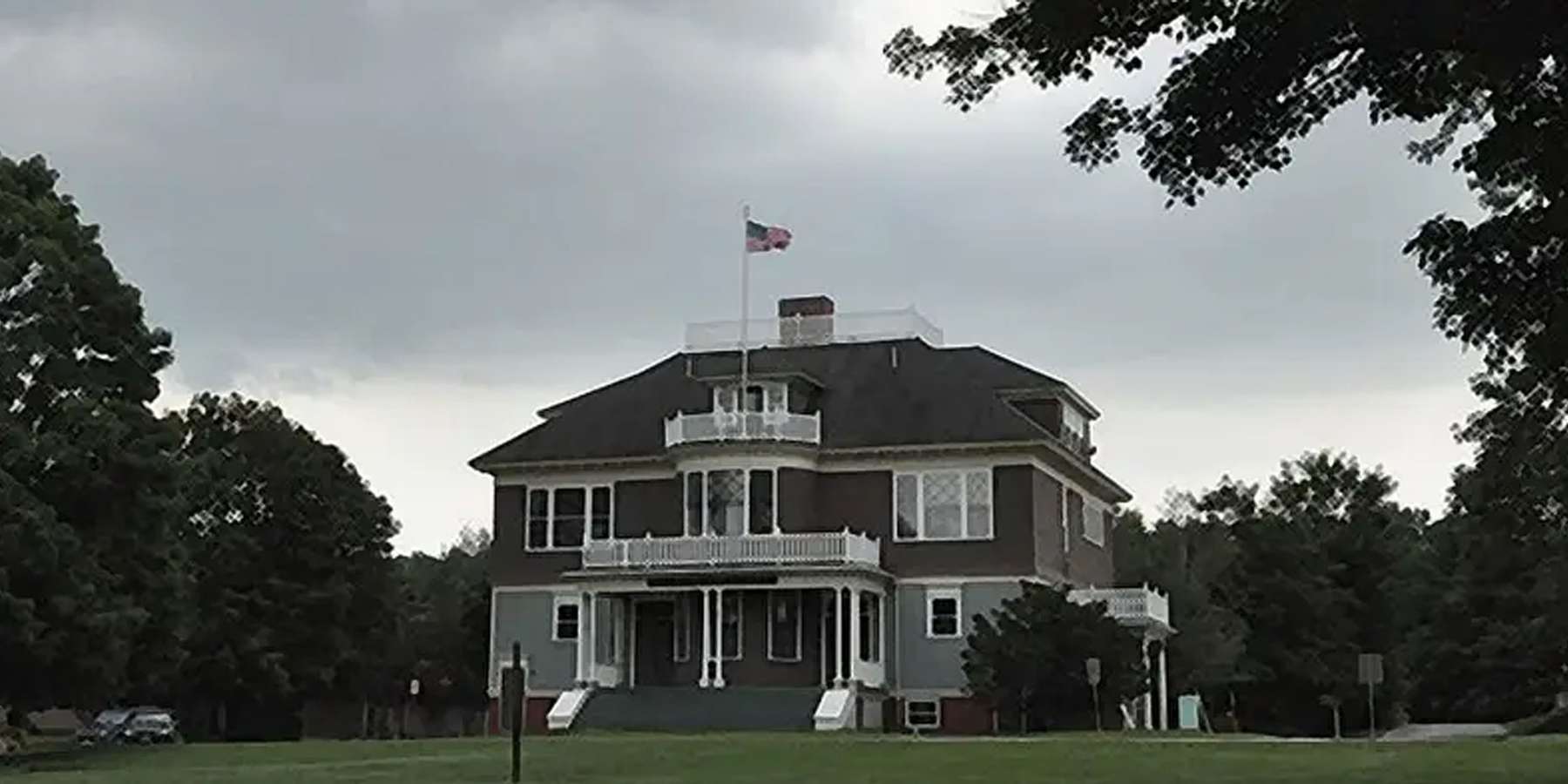 Photo of the Leavitt Institute in Turner, Maine Photo of the Leavitt Institute in Turner, Maine