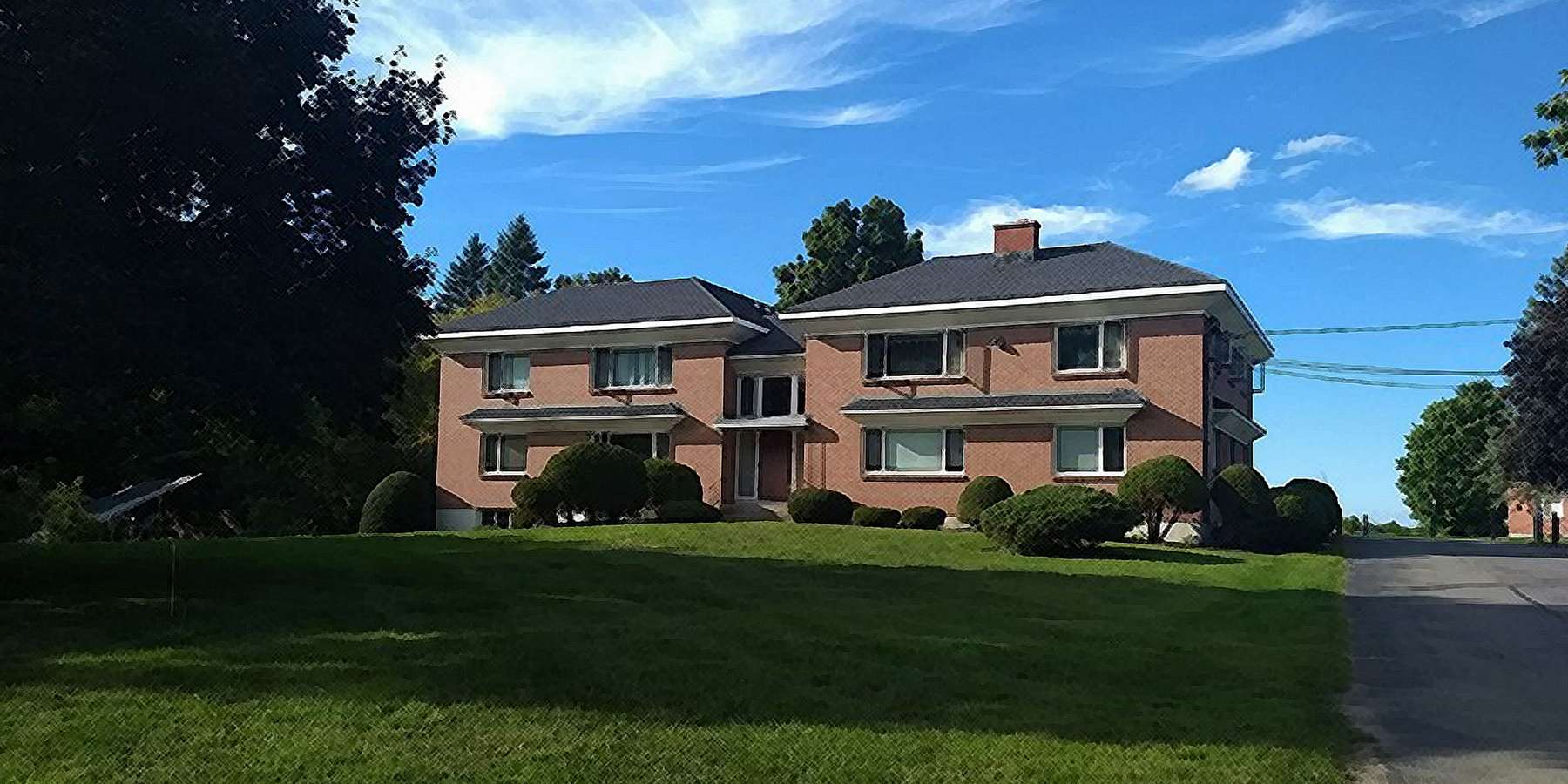 Photo of an Apartment Building in Canton, New York Photo of an Apartment Building in Canton, New York