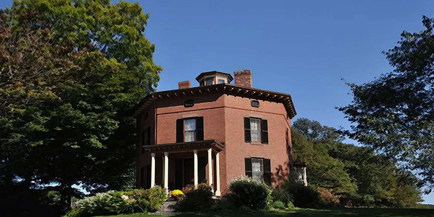 Photo of Capt. George Scott House in Wiscasset, Maine Photo of Capt. George Scott House in Wiscasset, Maine