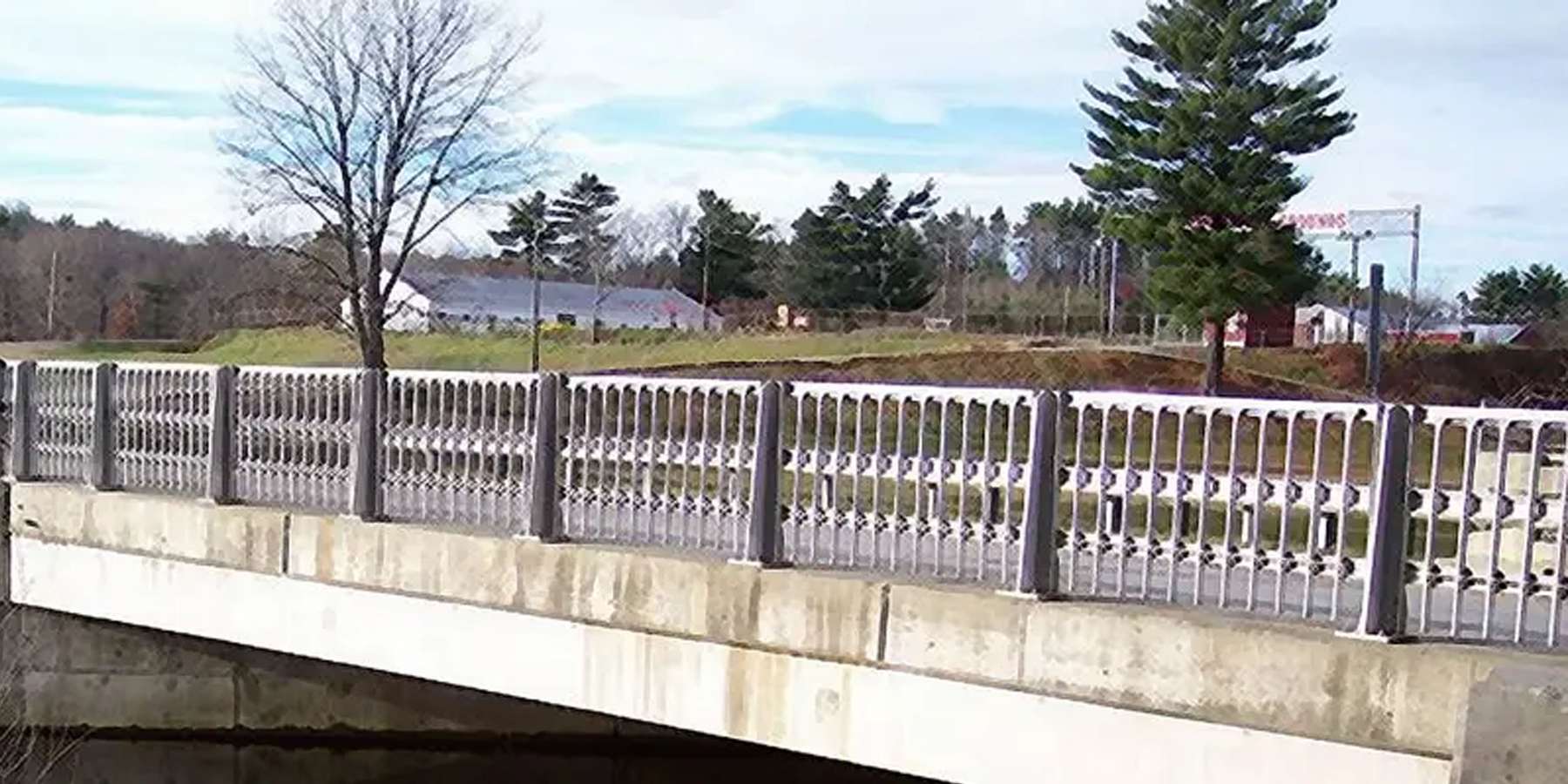 Photo of the Seven Mile River Bridge in Spencer, Massachusetts Photo of the Seven Mile River Bridge in Spencer, Massachusetts