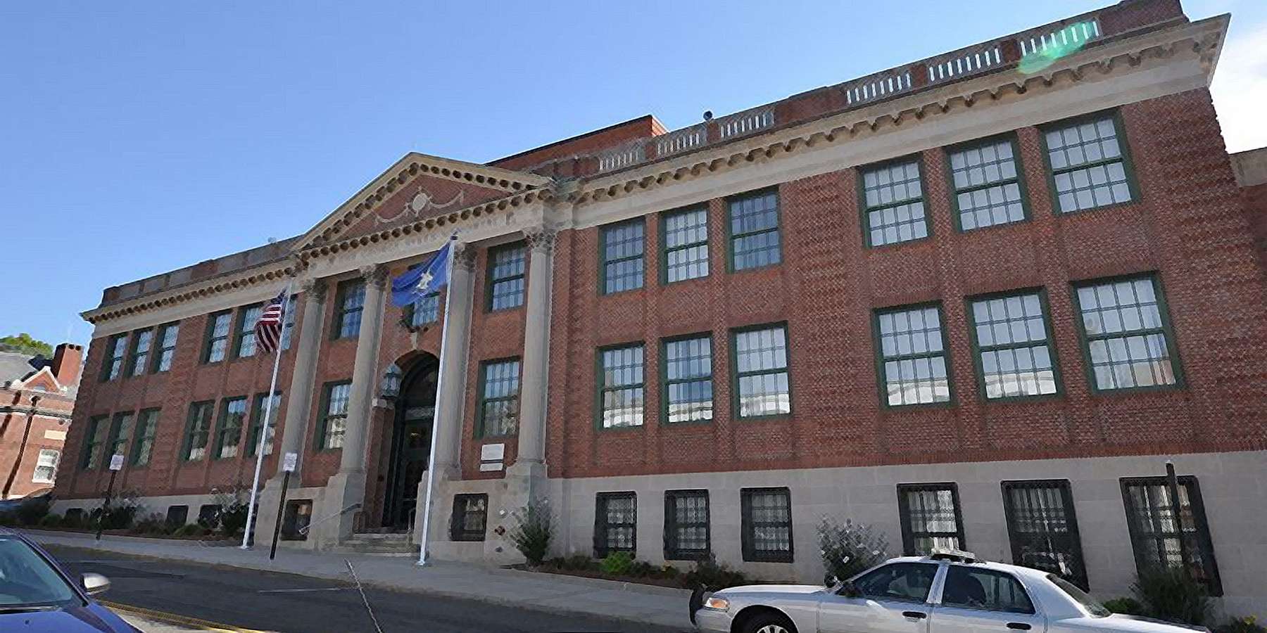 Photo of George Sykes Memorial Courthouse in Vernon, Rockville, Connecticut Photo of George Sykes Memorial Courthouse in Vernon, Rockville, Connecticut