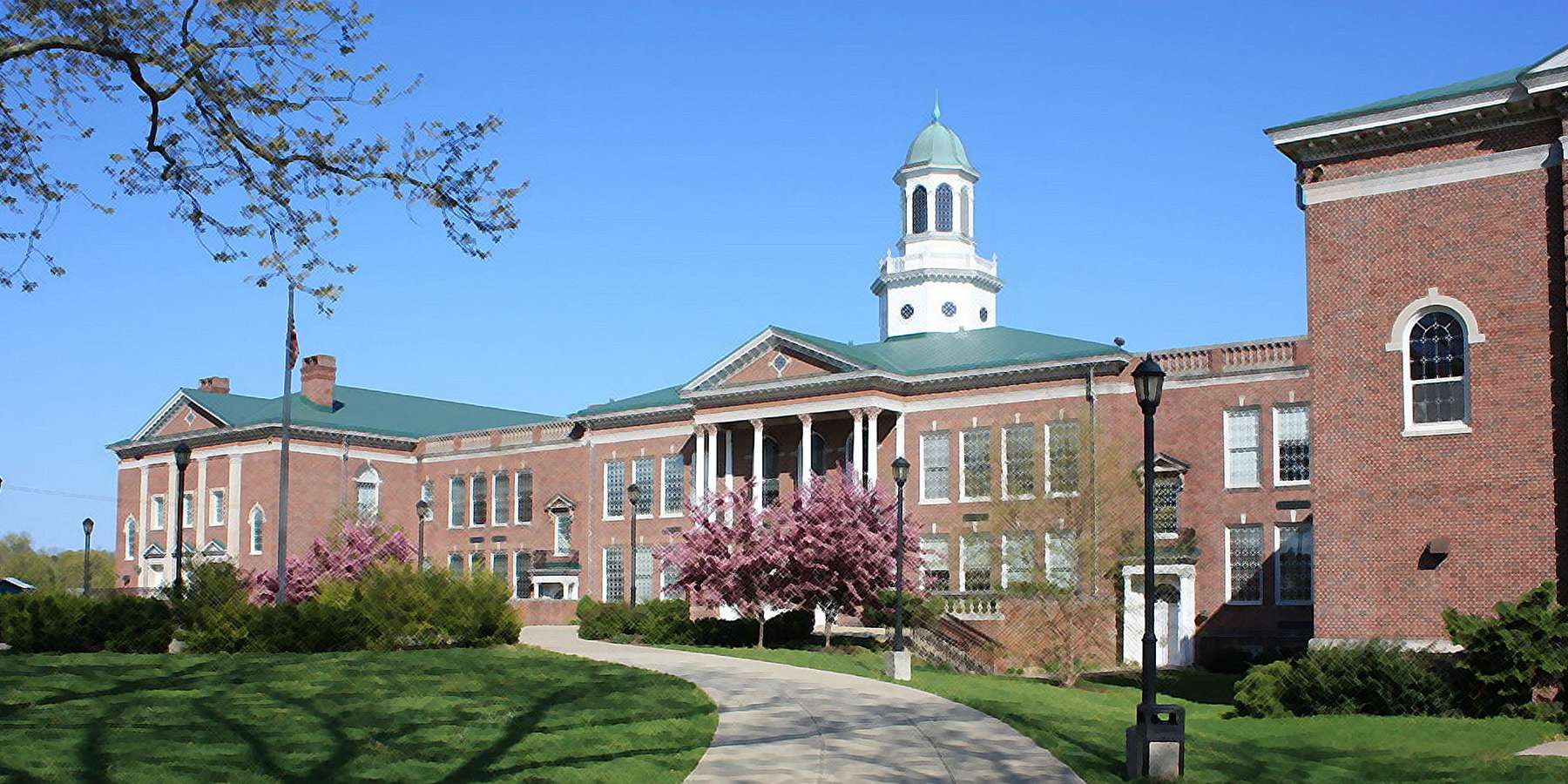 Photo of Pottstown Middle School in Pottstown, Pennsylvania Photo of Pottstown Middle School in Pottstown, Pennsylvania
