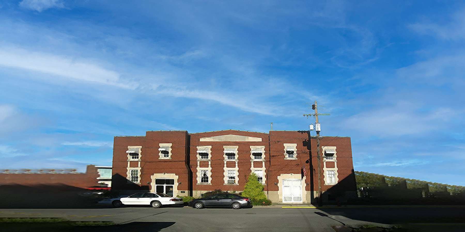 Photo of the Milton Armory in Milton, Pennsylvania Photo of the Milton Armory in Milton, Pennsylvania
