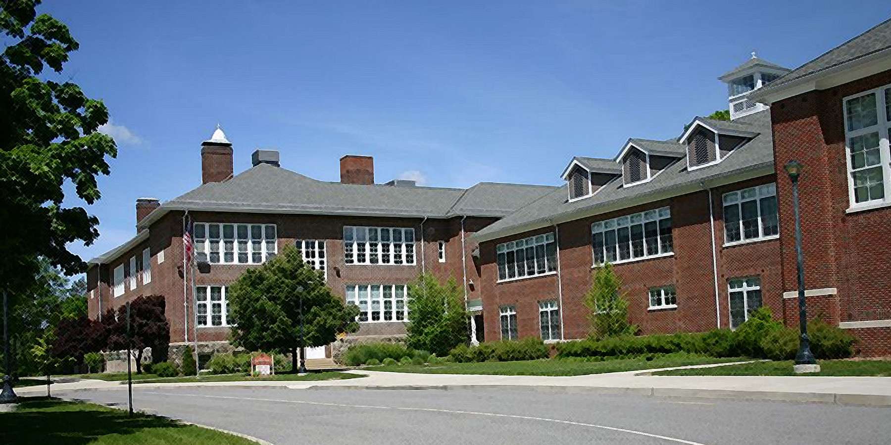 Photo of Mt. Kisco Elementary School in Mount Kisco, New York Photo of Mt. Kisco Elementary School in Mount Kisco, New York