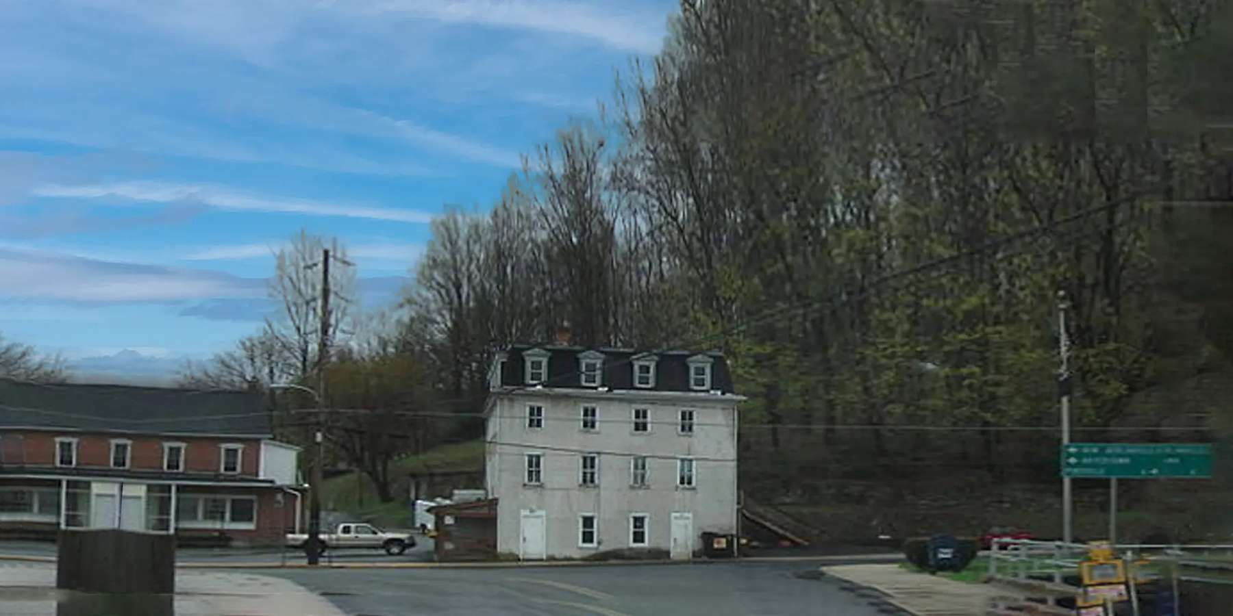 Photo of Old Pennsylvania State Route 100 in Bechtelsville, Pennsylvania Photo of Old Pennsylvania State Route 100 in Bechtelsville, Pennsylvania