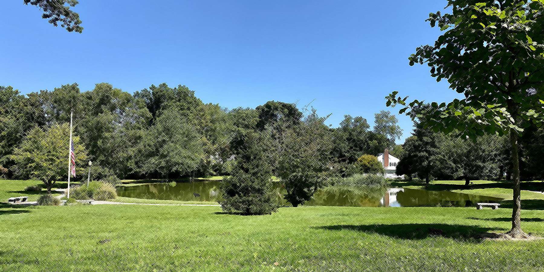 Photo of Copley Pond Park in Munsey Park, located near Island Park, New York Photo of Copley Pond Park in Munsey Park, located near Island Park, New York