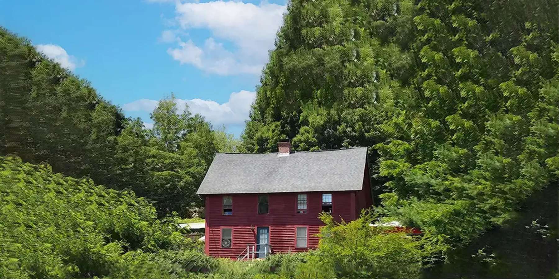 Photo of Red Lion Tavern in Quaker Hill, Connecticut Photo of Red Lion Tavern in Quaker Hill, Connecticut