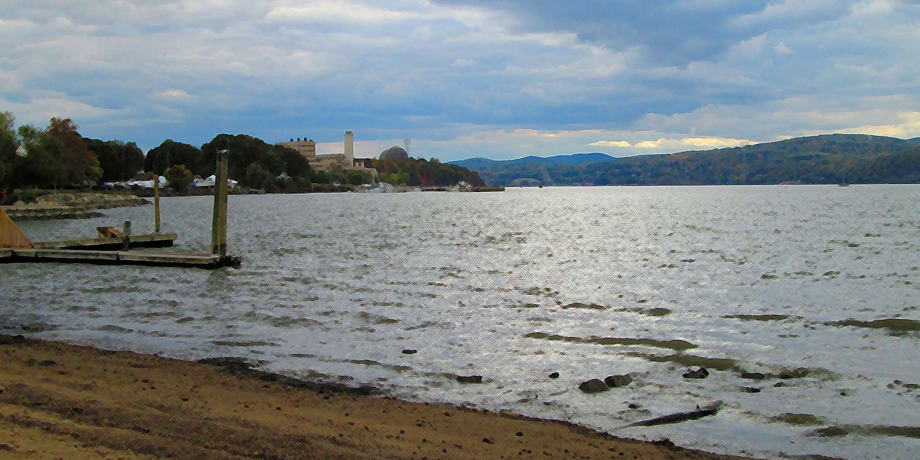 Photo of Riverfront Green Park in Lake Peekskill, New York Photo of Riverfront Green Park in Lake Peekskill, New York