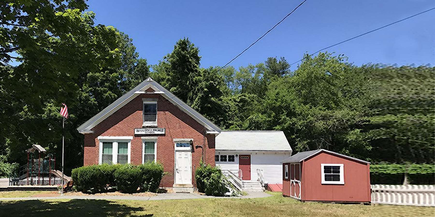 Photo of William E. Palmer School in North Salem, New Hampshire Photo of William E. Palmer School in North Salem, New Hampshire