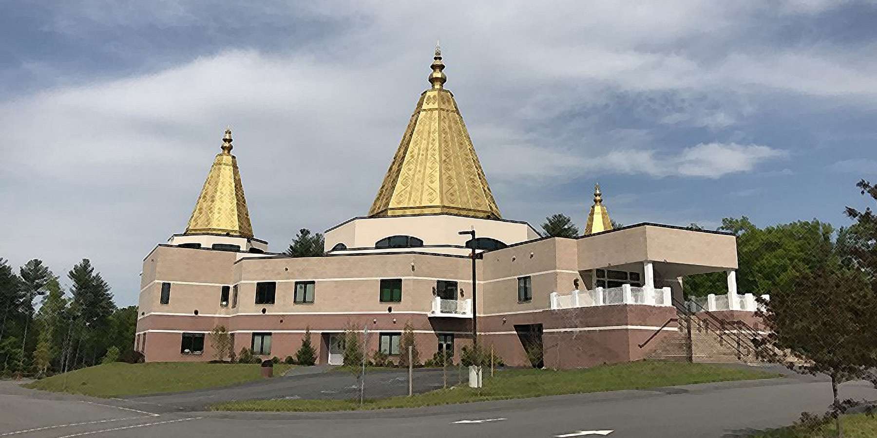 Photo of the New England Shirdi Sai Temple in Groton, Massachusetts Photo of the New England Shirdi Sai Temple in Groton, Massachusetts