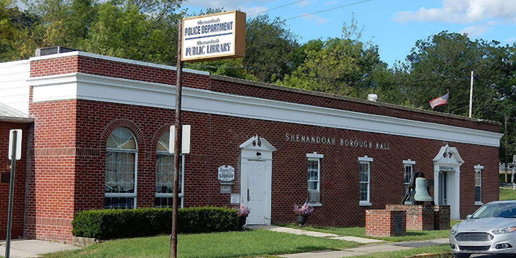 Photo of Borough Hall in Shenandoah, Pennsylvania Photo of Borough Hall in Shenandoah, Pennsylvania