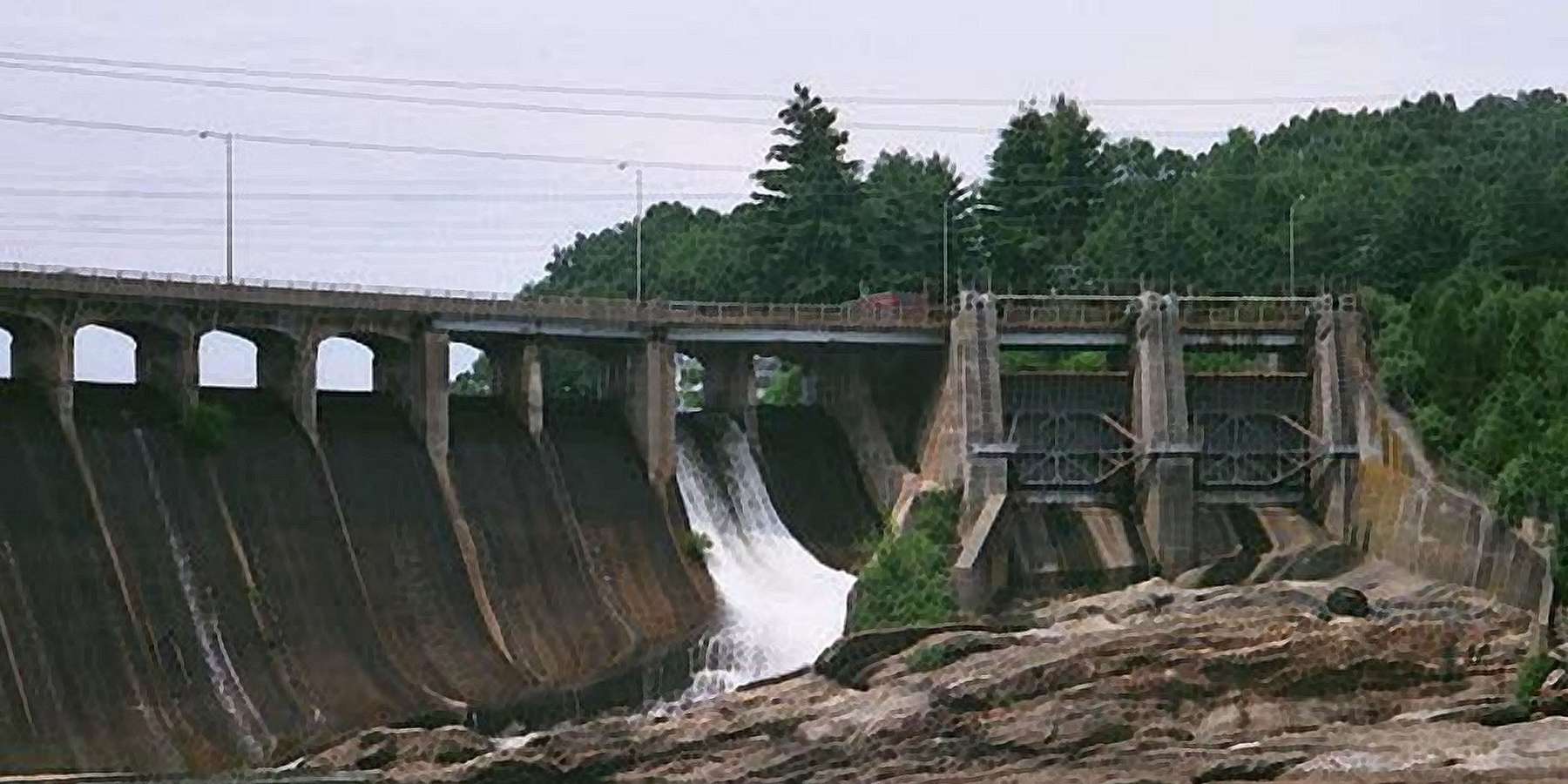 Photo of the Dam in Stevenson, Connecticut Photo of the Dam in Stevenson, Connecticut